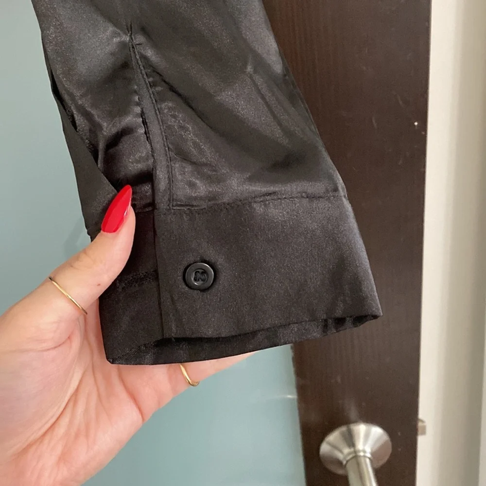 Black Tie-Front Top - Picture 3 of 4